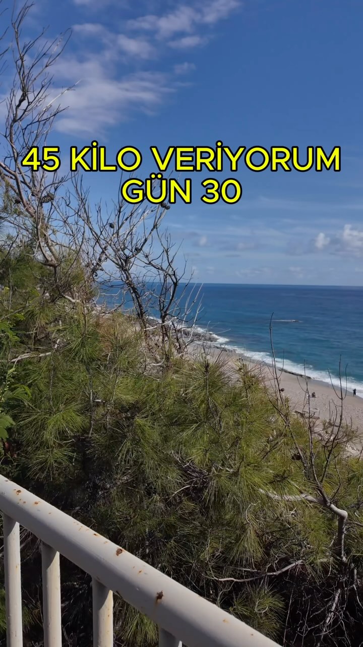 Bugün hava alev gibiydi ☀️ ama ben yine de 9 KM yürüdüm!