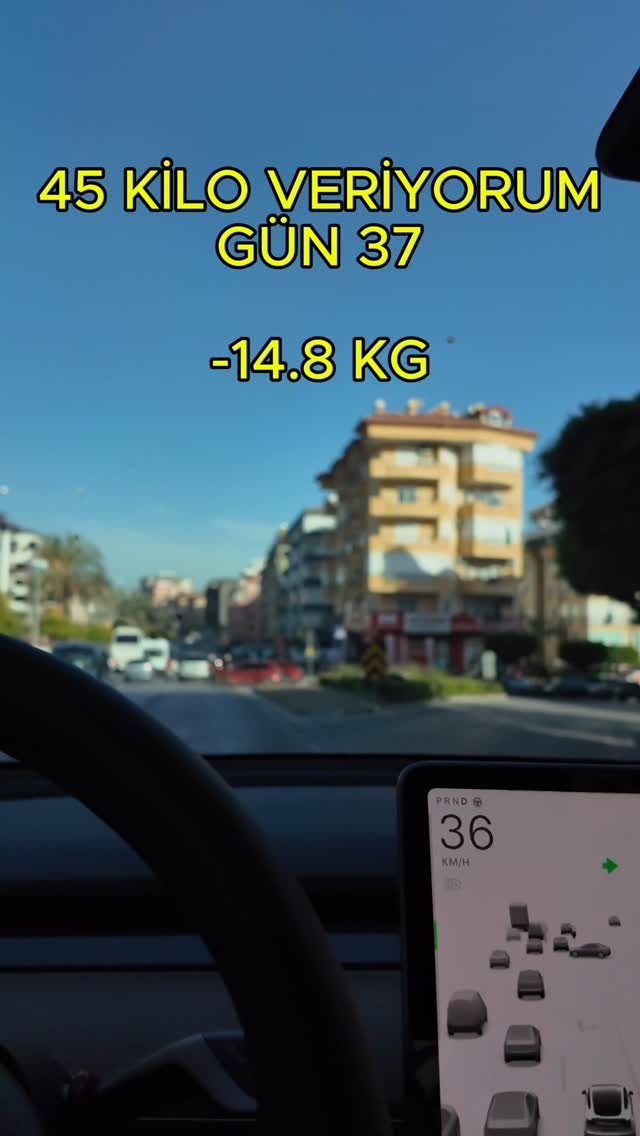 Bugün 37. gün. 841 kalori yaktım, boksu tamamladım. Bu hafta vücudum 2 kilo yağdan vazgeçti ve ben şu an 129.2 kiloyum. Sayı değil his değişti; güçlendim, hızlandım, daha motiveyim. Bu yol tek yön. Geri dönüş yok. 🔥