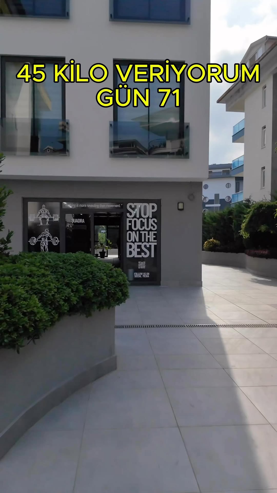 Gün 71. 537 kalori yaktım, bacak günüydü 💥 Sevmesem de yaparım. Çünkü mesele sevip sevmek değil, bitirip bitirmemek.